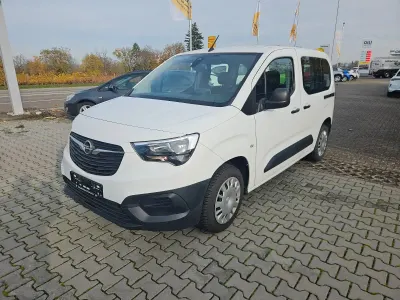 Gebraucht Opel Combo 102 PS (75 kW) 2021 Weiß Van / Kleinbus