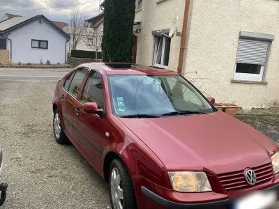 Gebraucht VW Bora 101 PS (74 kW) 1999 Rot Limousine