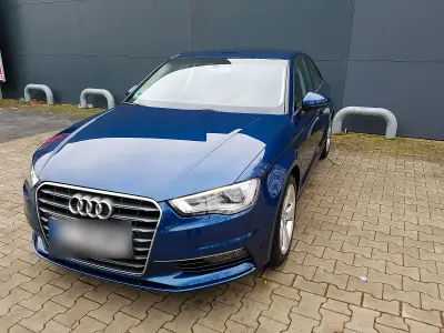 Gebraucht Audi A3 Ambiente 115 PS (84 kW) 2016 Blau Limousine