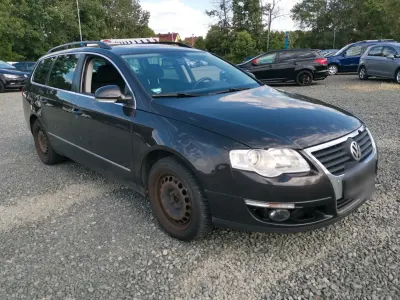 Gebraucht VW Passat Comfortline 102 PS (75 kW) 2010 Braun Kombi