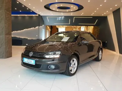 Gebraucht VW Eos Basis 122 PS (89 kW) 2012 Schwarz Cabrio