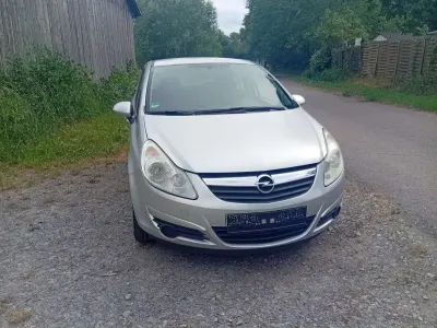 Gebraucht Opel Corsa 80 PS (58 kW) 2010 Kleinwagen