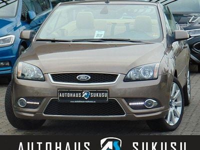 Gebraucht Ford Focus Cabriolet Titanium 145 PS (106 kW) 2008 Braun Cabrio