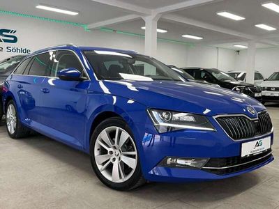 gebraucht Skoda Superb 2.0 TDi DSG 4x4 Navi/Xenon/ACC/Standhzg/M