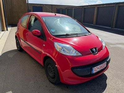 Gebraucht Peugeot 107 68 PS (50 kW) 2005 Rot Kleinwagen