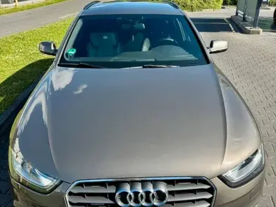Gebraucht Audi A4 Ambiente 177 PS (130 kW) 2014 Braun Kombi