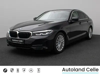 Gebraucht BMW 530 Sport Line 292 PS (214 kW) 2022 Saphirshwarz metallic475schwarz Limousine