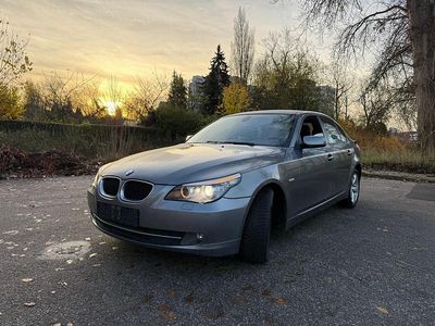 Grau Gebraucht 2008 BMW 520 Limousine | 6.200 € (Fairer Preis)