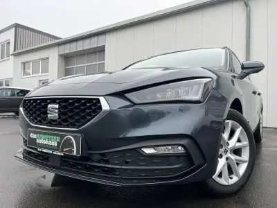 Usata Seat Leon Style 150 CV (110 kW) 2022 Grigio Station wagon