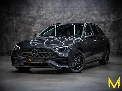 Grau Gebraucht 2024 Mercedes C300e AMG Kombi | 47.777 € (Fairer Preis)