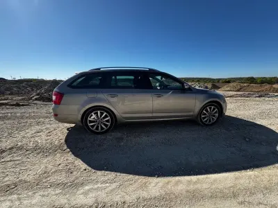 Gebraucht Skoda Octavia Elegance 150 PS (110 kW) 2014 Beige Kombi