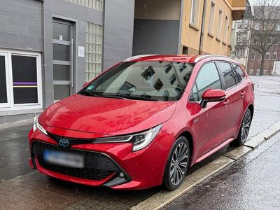 Rot Gebraucht 2021 Toyota Corolla Team Kombi | 20.100 € (Guter Preis)
