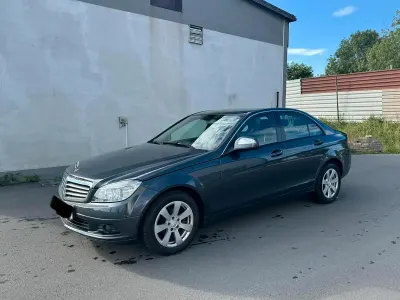 Gebraucht Mercedes C180 156 PS (114 kW) 2007 Silber Limousine