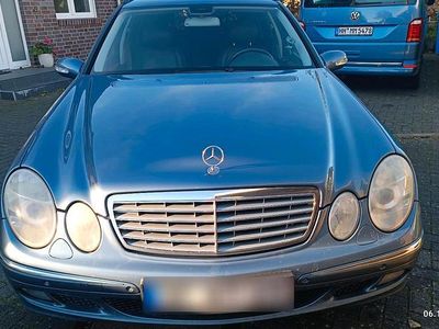 Gebraucht Mercedes E280 195 PS (143 kW) 2005 Blau Kombi