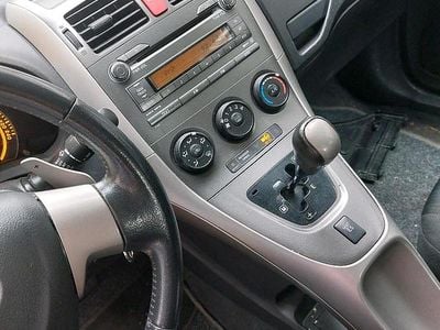 Begagnad Toyota Auris 97 HK (71 kW) 2008 Grå Halvkombi