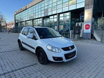 Gebraucht Suzuki SX4 Style 135 PS (99 kW) 2013 Weiß Limousine