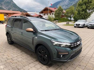 Grün Neu 2025 Dacia Jogger Extreme Van / Kleinbus | 20.900 € (Fairer Preis)