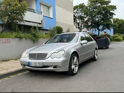 Mercedes C240