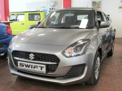 Gebraucht Suzuki Swift Club 83 PS (61 kW) 2022 Silber Kleinwagen