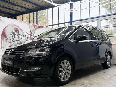 Schwarz Gebraucht 2015 VW Sharan Highline Van / Kleinbus | 16.999 € (Fairer Preis)