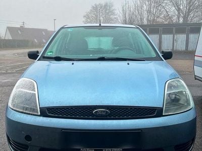 Blau Gebraucht 2005 Ford Fiesta Limousine | 1.000 € (Guter Preis)