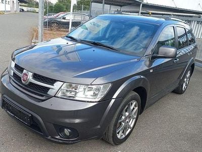 Gebraucht Fiat Freemont Lounge 170 PS (125 kW) 2015 Grau SUV