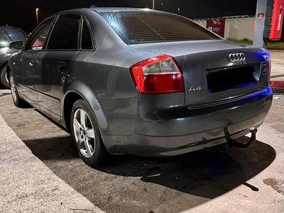Gebraucht Audi A4 130 PS (95 kW) 2004 Grau Limousine