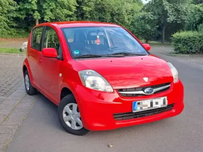 Gebraucht Subaru Justy Trend 69 PS (50 kW) 2010 Shining red Kleinwagen