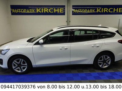 Gebraucht Ford Focus Cool & Connect 125 PS (91 kW) 2022 Weiß Kombi