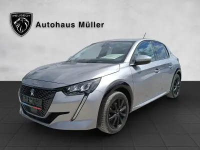 Gebraucht Peugeot e-208 Allure 100 kW (136 PS) 2021 Silber Kleinwagen