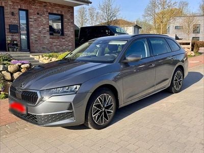 Usata Skoda Octavia Tour 150 CV (110 kW) 2025 Grigio Station wagon