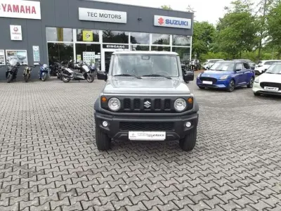 Gebraucht Suzuki Jimny Comfort 102 PS (75 kW) 2019 Unbekannt (metallic) SUV