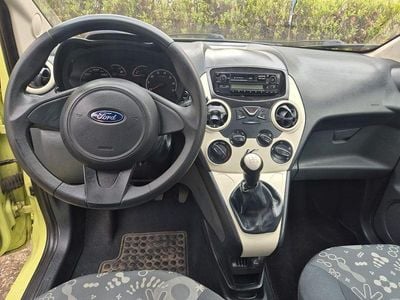 Gebraucht Ford Ka Titanium 69 PS (50 kW) 2010 Gold Kleinwagen