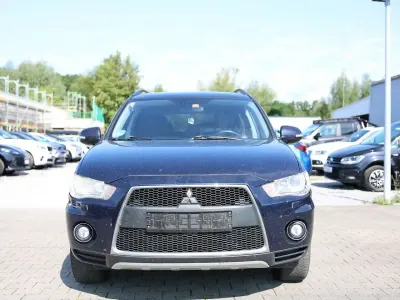 Gebraucht Mitsubishi Outlander Instyle 156 PS (114 kW) 2010 Blau SUV