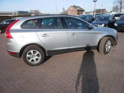 Gebraucht Volvo XC90 Kinetic 175 PS (128 kW) 2009 Silber SUV