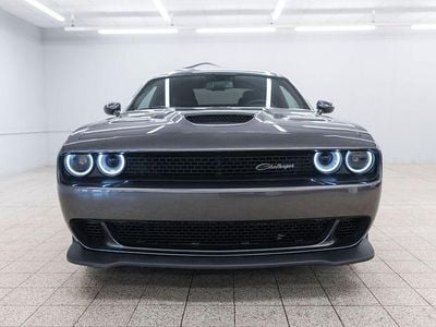 Grau Gebraucht 2023 Dodge Challenger Coupé | 30.900 € (Guter Preis)