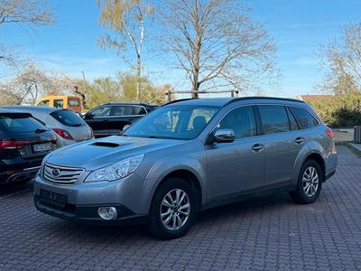 Begagnad Subaru Legacy 150 HK (110 kW) 2012 Grå Kombi