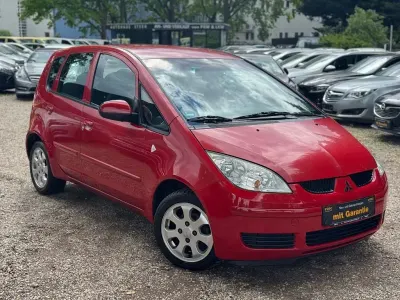 Gebraucht Mitsubishi Colt Inform 95 PS (69 kW) 2006 Rot Limousine