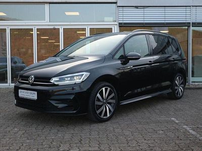 Second-hand VW Touran R-line 150 CP (110 kW) 2022 Negru Monovolum