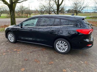 Schwarz Gebraucht 2019 Ford Focus Titanium Kombi | 9.850 € (Etwas zu teuer)