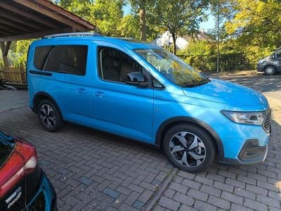 Gebraucht Ford Tourneo Connect Active 122 PS (89 kW) 2025 Blau Van / Kleinbus