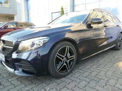 Gebraucht Mercedes C220 AMG line 194 PS (142 kW) 2021 Blau Kombi