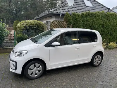 Gebraucht VW up! 68 PS (50 kW) 2019 Weiß Kleinwagen