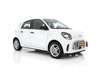 Weiß Gebraucht 2022 Smart ForFour Electric Drive Limousine | 10.145 € (Fairer Preis)