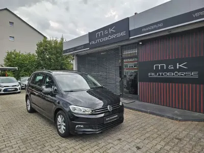Gebraucht VW Touran 150 PS (110 kW) 2019 Schwarz Van / Kleinbus