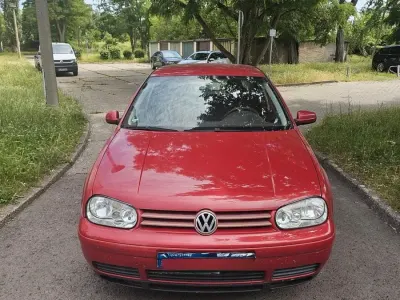 Gebraucht VW Golf IV 101 PS (74 kW) 2003 Rot Kleinwagen