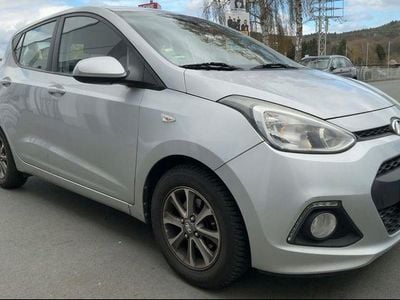 Usata Hyundai i10 Intro Edition 67 CV (49 kW) 2014 Argento Utilitaria