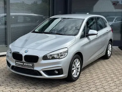 Gebraucht BMW 220 Active Tourer Advantage 192 PS (141 kW) 2015 Silber Van / Kleinbus