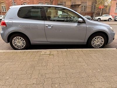 Gebraucht VW Golf VI Team 122 PS (89 kW) 2010 Schwarz Kleinwagen