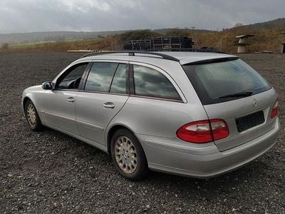 Gebraucht Mercedes E320 Classic 224 PS (164 kW) 2004 Silber Kombi